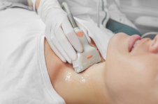 Thyroiditis.jpg Thyroiditis.jpg