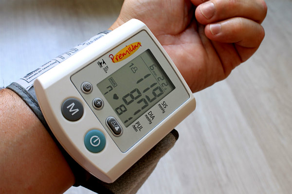 قياس ضغط الدم | الضغط الانقباضي والانبساطي