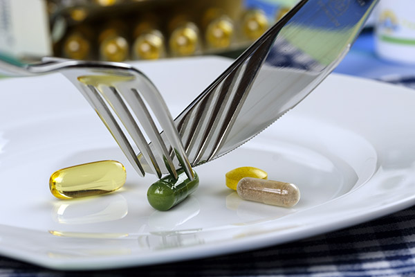 مكملات الفيتامينات والمعادن | الجرعات وتعليمات الاستخدام والاثار الجانبية للمكملات الغذائية
