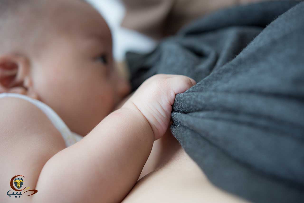 ميزات الرضاعة من ثدي الأم والعوامل المحفزة لإدرار الحليب