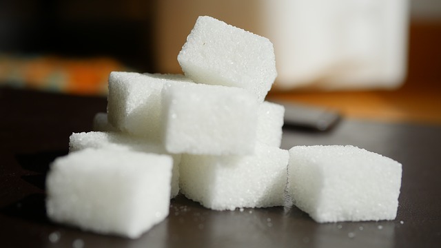 السكر الأبيض والمحليات | الأنواع والأضرار والبدائل