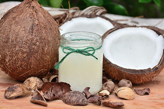 زيت جوز الهند صحي أم ضار؟ Coconut oil